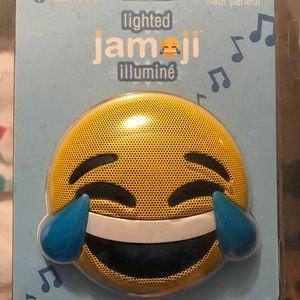 Jamoji speaker